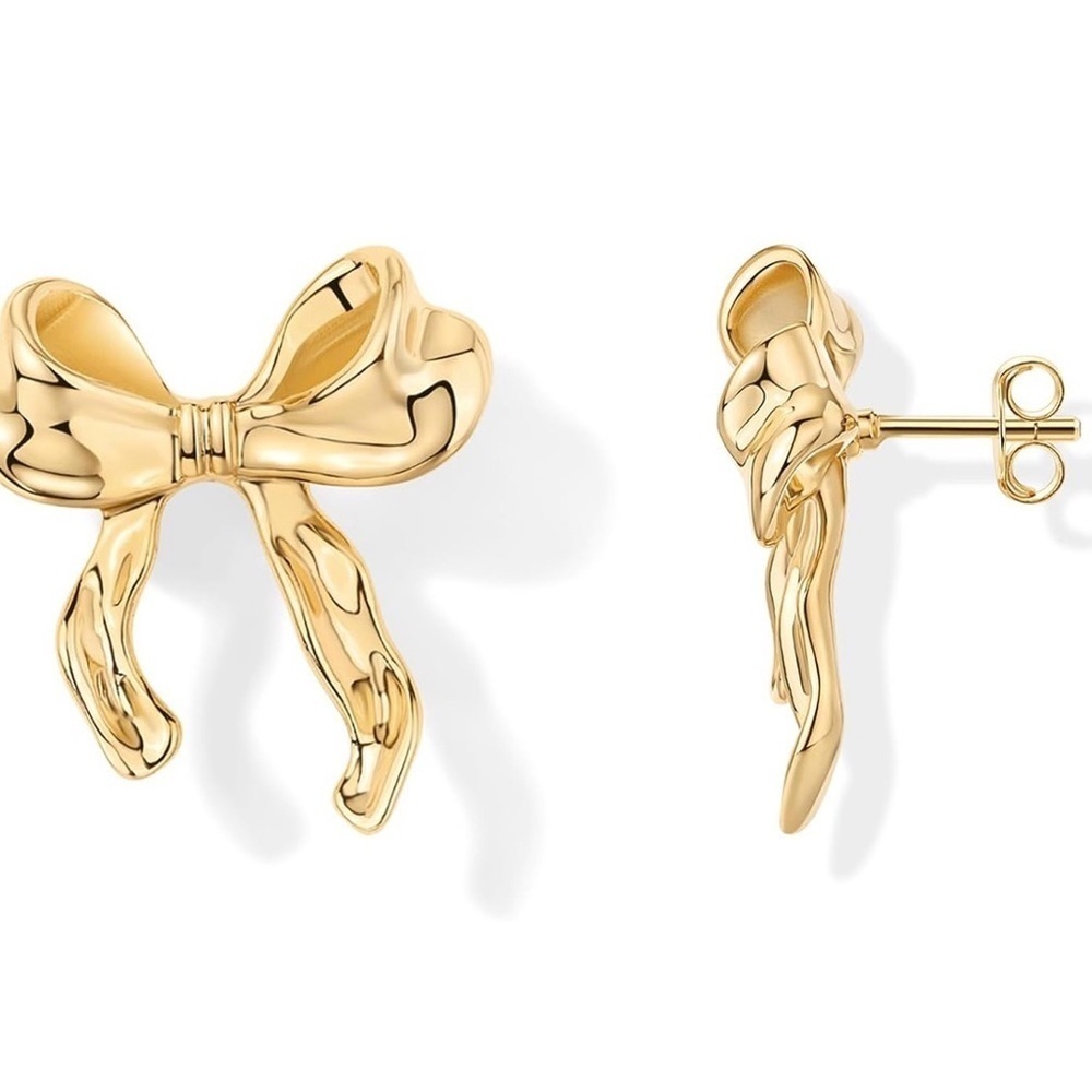 14K Gold Plated Cubic Zirconia Bow Stud Earrings coquette